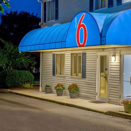 Motel 6 Bethel, Ct - Danbury Eksteriør bilde