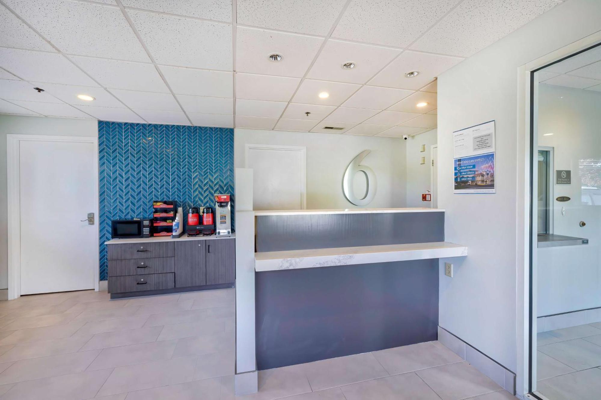 Motel 6 Bethel, Ct - Danbury Eksteriør bilde